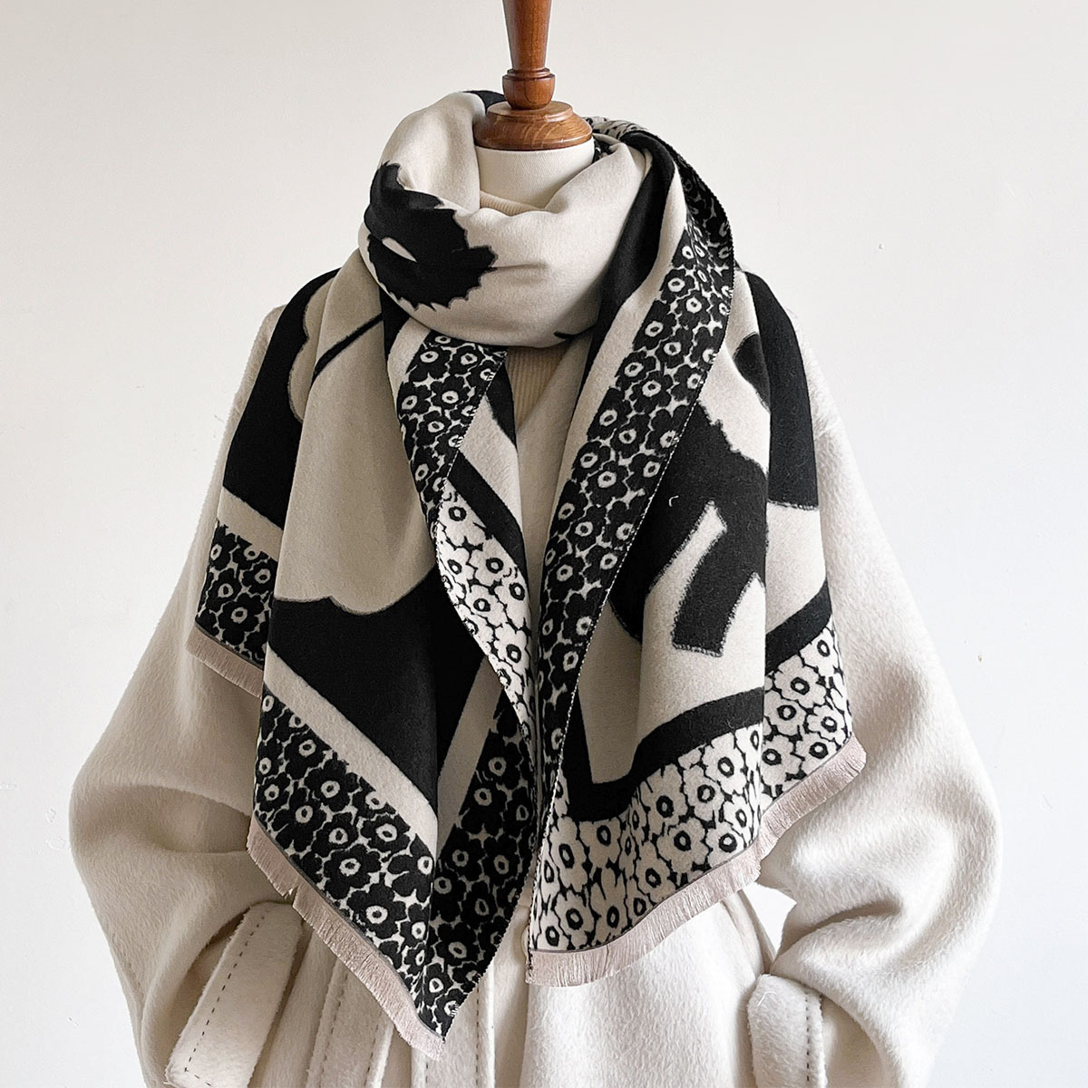Scarf Women Large Flower Jacqu - Cashmere Scarf ulasan dan harga